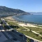 Blue-sky Lungomare Διαμέρισμα Vlorë