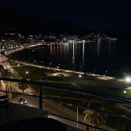 Blue-sky Lungomare *