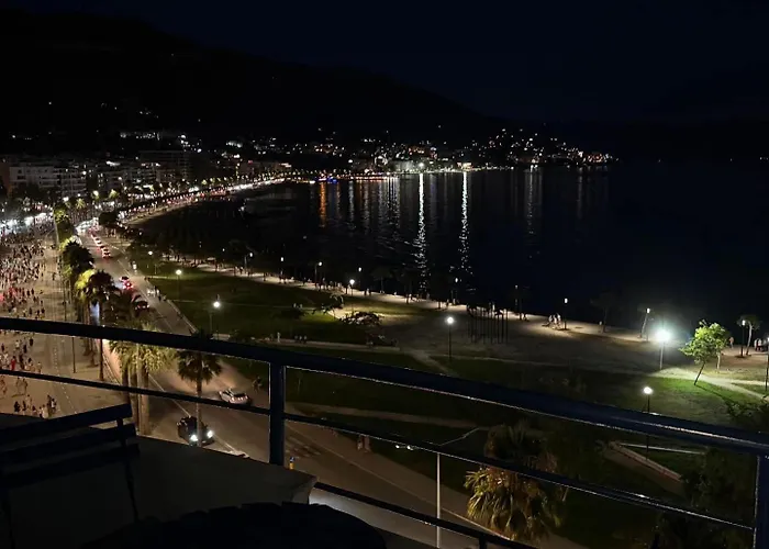 Blue-sky Lungomare *