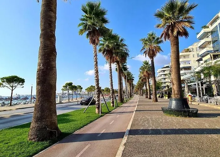 Blue-sky Lungomare Wlora
