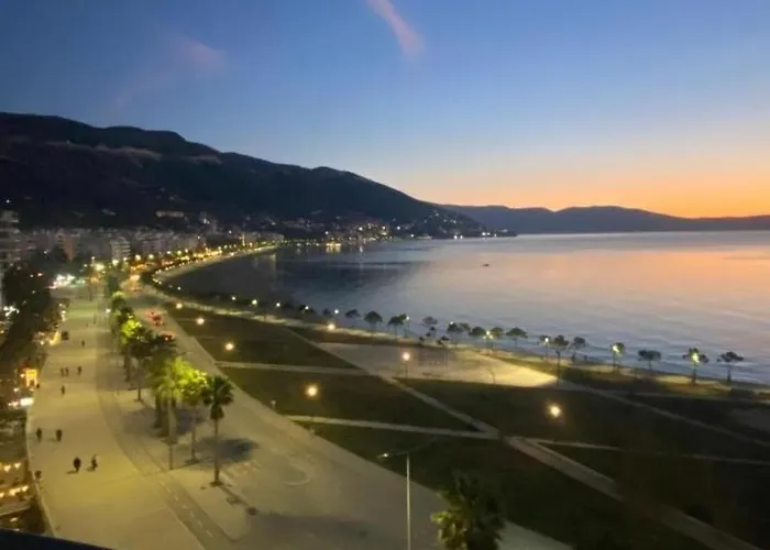 Blue-sky Lungomare *